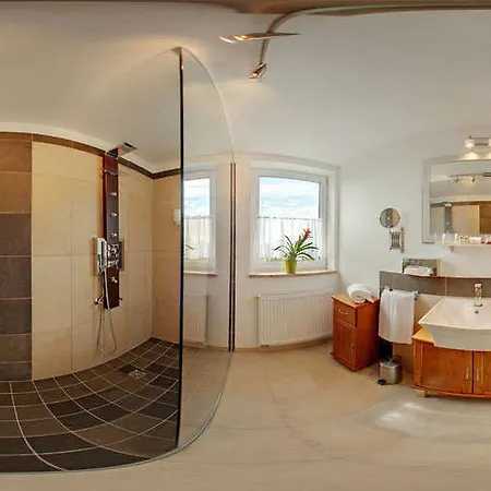 Nesselwanger Hof 4*
