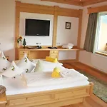 호텔 Nesselwanger Hof