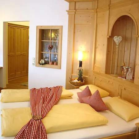 Nesselwanger Hof 호텔