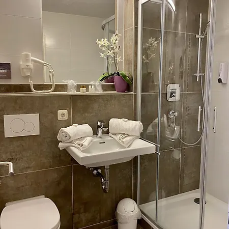 호텔 Nesselwanger Hof